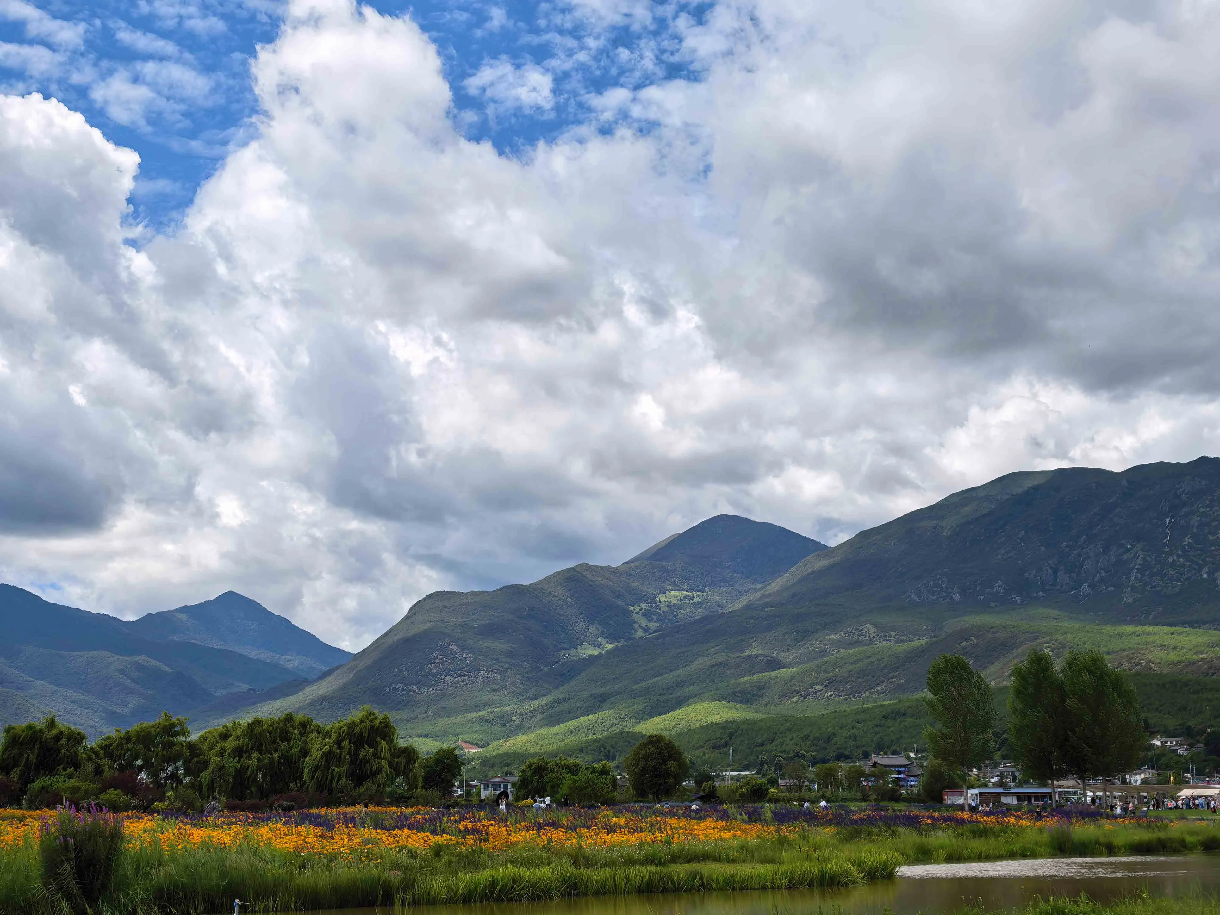 中國雲南玉龍雪山 Jade Dragon Snow Mountain